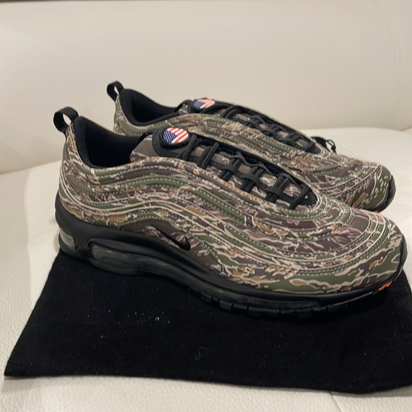 mens nike air max camouflage